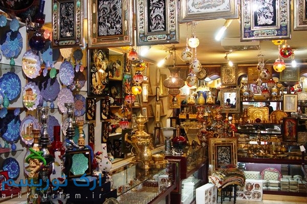 استان‌ها حداقل یک بازارچه دائمی صنایع‌دستی داشته باشند